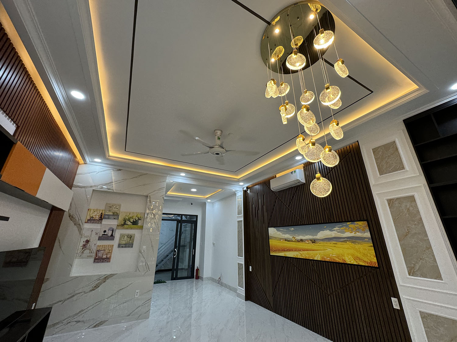 Siêu phẩm Hầm, 4Lầu, ST, thang máy (4,75x17=80,75m2) full nội thất cao cấp đường nội bộ 12m khu VIP 3 tháng 2